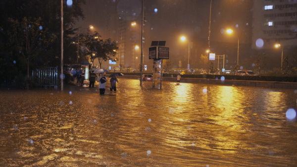 北京暴雨又双叒叕来了